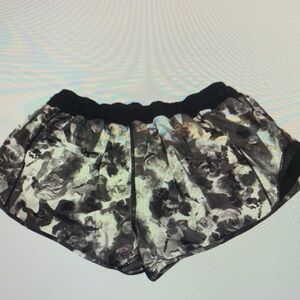 Lululemon Athletica Black and Gray Floral Athletic